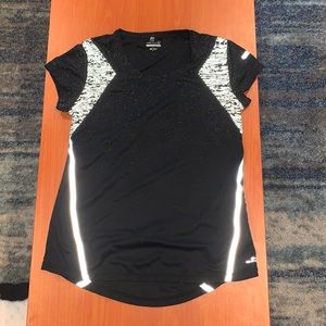 Reflective athletic shirt